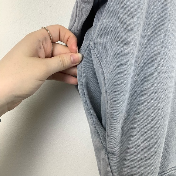 NWT J.O&CO Oversized Crewneck Sweatshirt in Indigo - Picture 3 of 8